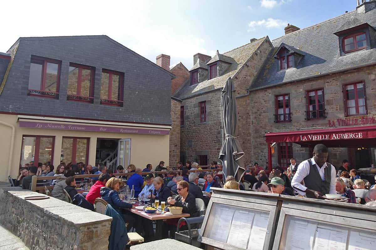 A busy outdoor cafe