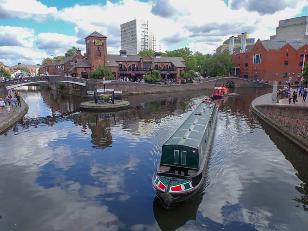 Walk the Revitalised Birmingham's Historic Canals and City Center