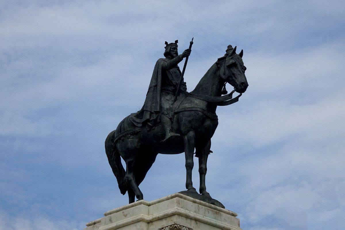 Statue of a King on horseback